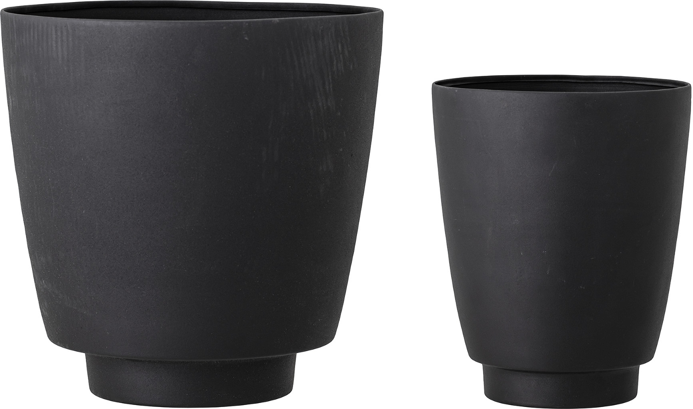 Elegant sæt med sorte metal urtepotteskjulere fra Bloomingville